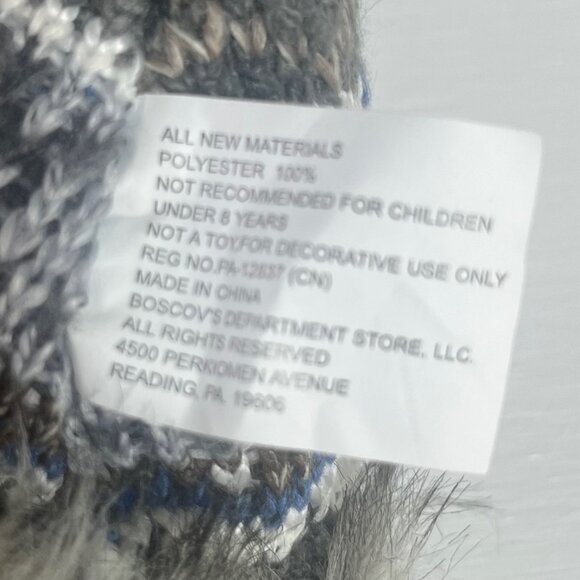 Boscovs Festive Gnome Sitting Shelf Plush Decoration Faux Fur Accents Buttons - Picture 6 of 6